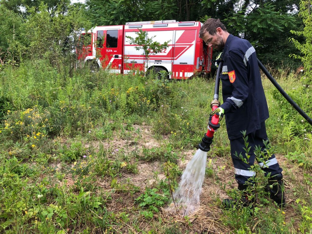 Bewässerung mit Unterstützung der Feuerwehr